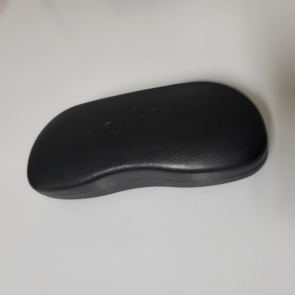 💕Host pick💕Rayban Black   Hard Glasses Case/pouch - Picture 8 of 12